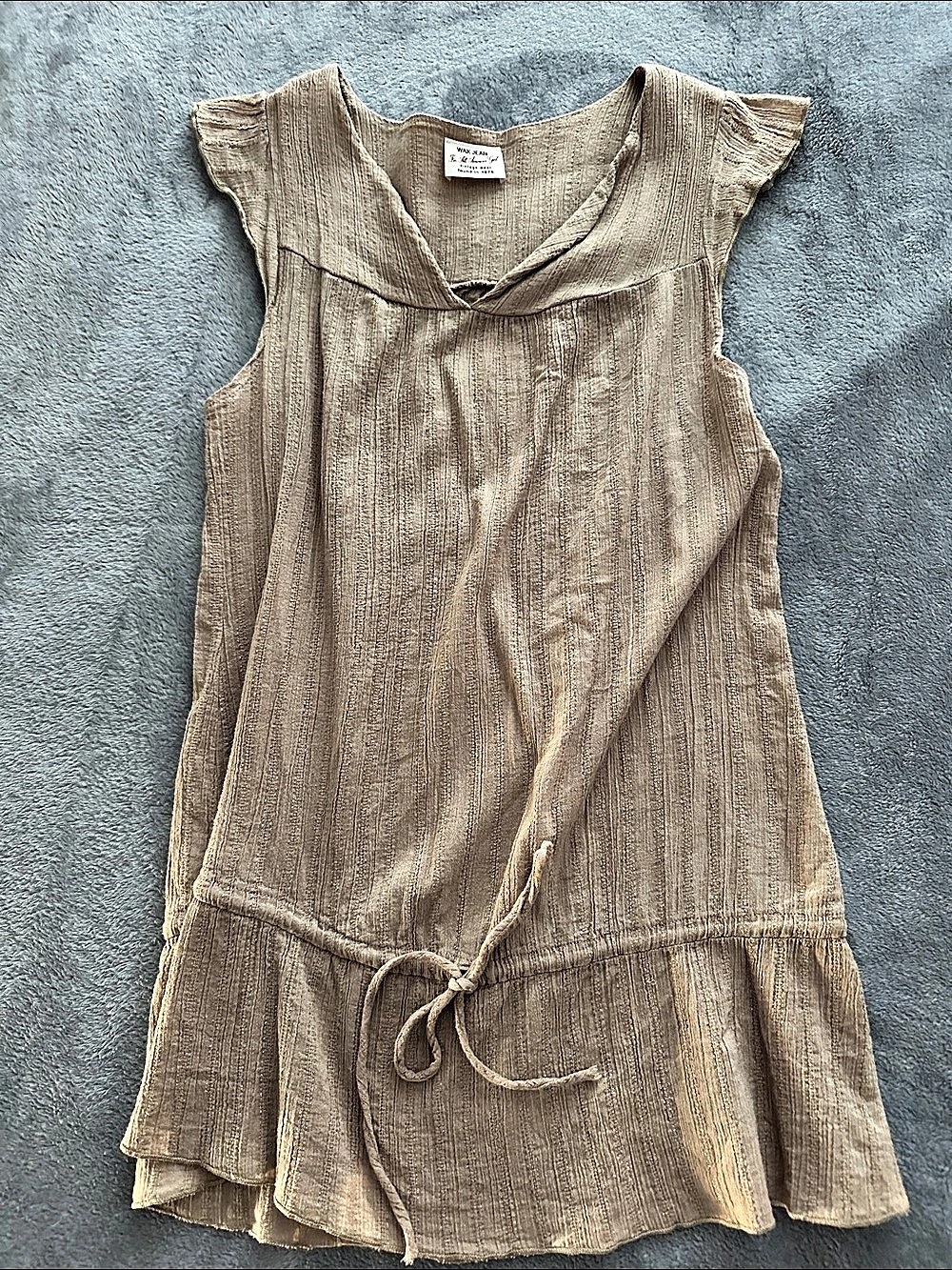 Wax Jean Textured top in Brown Like New